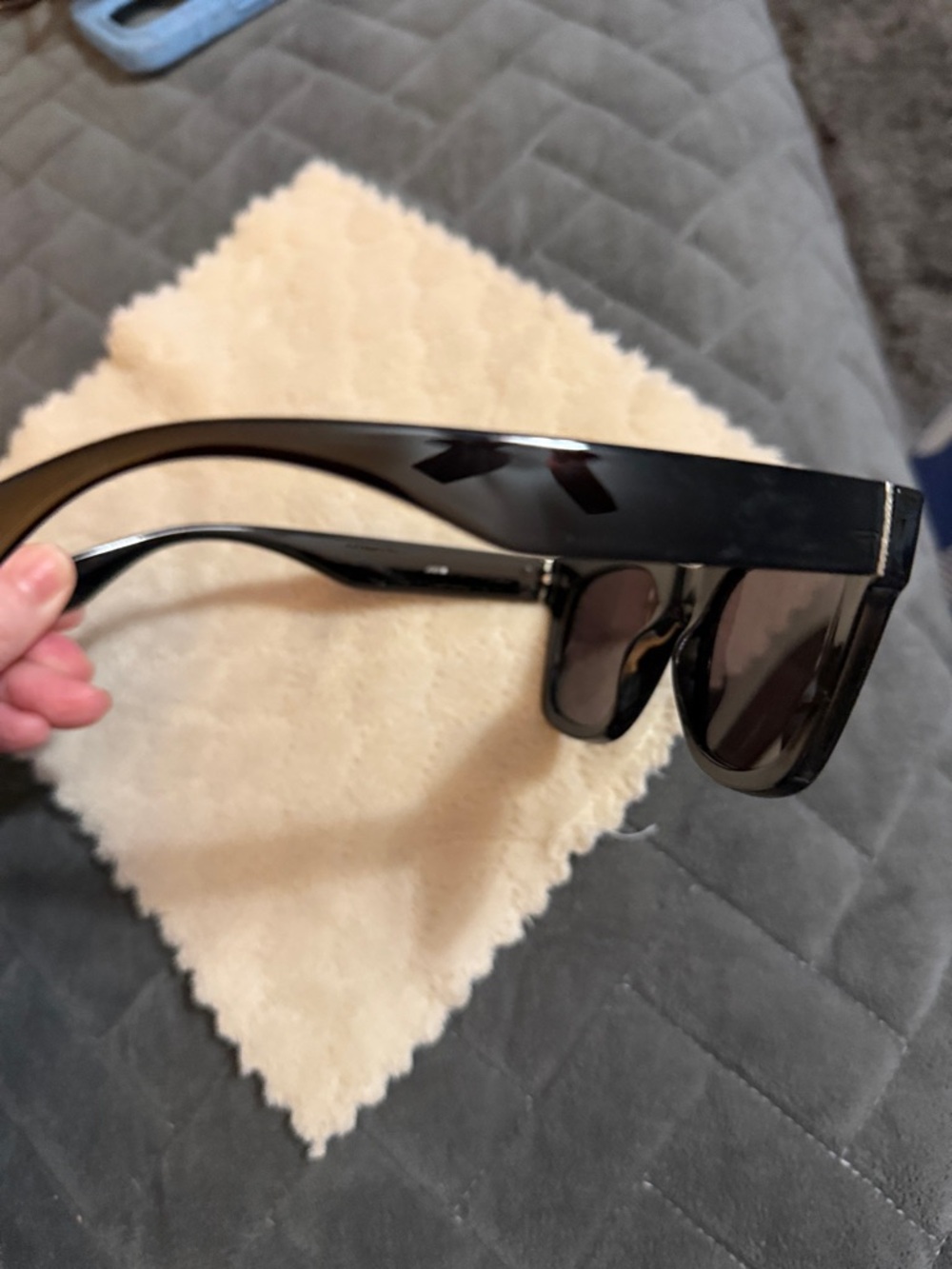 Joe's Jeans Glossy Black Cat-Eye Sunglasses - Picture 6 of 6